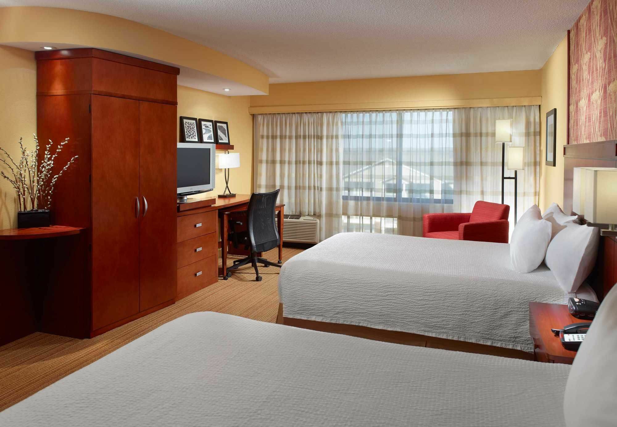 Courtyard By Marriott Clarksville Exterior foto